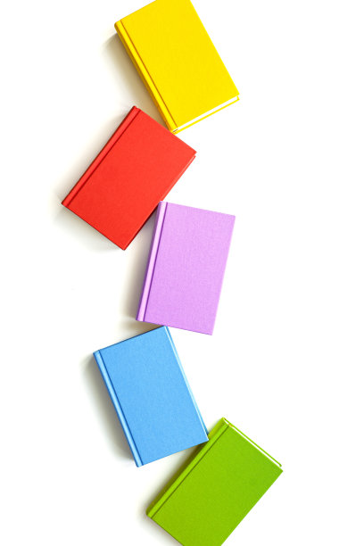 一套书与彩色封面，鲜艳的彩色封面书，设计模板模型图书馆，教育。学校，阅读和学习的教科书俯视图，孤立的白色背景图片下载