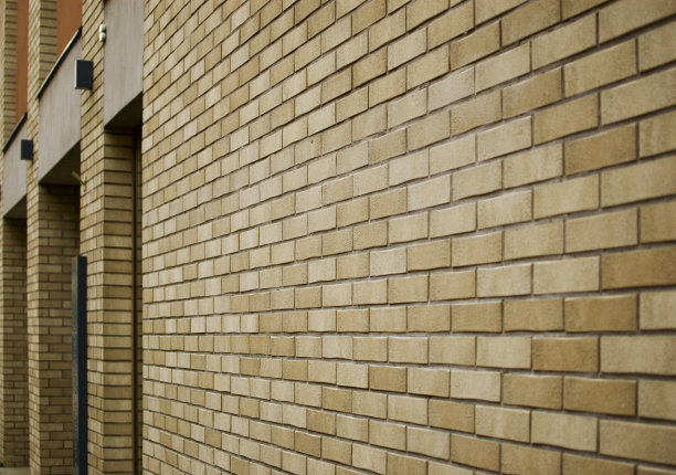 现代砖砌建筑的建筑细节。图片下载
