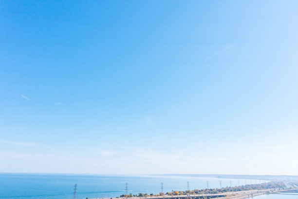 伊丽莎白女王路QEW高速公路，汉密尔顿，安大略省，加拿大图片下载