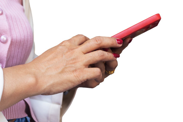 泰国妇女使用手机时被隔离的手图片下载