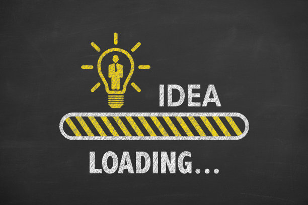 在黑板上加载人力资源概念图片下载