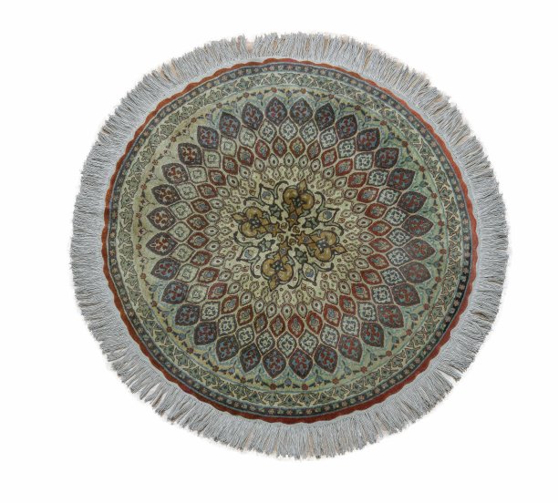 灯光下的圆形地毯被孤立在白色的背景上图片下载