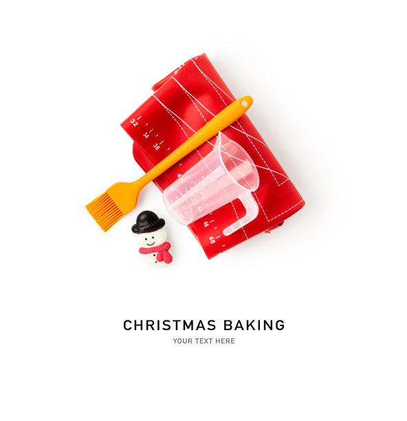 厨房用具和糖雪人。圣诞节烘焙图片下载