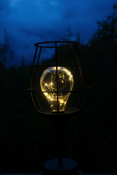 灯的安装图片下载