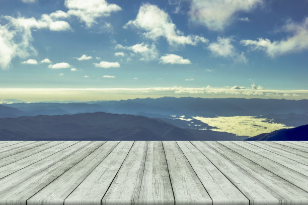 空木板空间平台，晨光景观图片下载