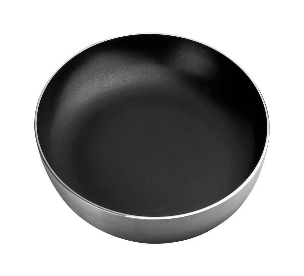 白色背景下的煎锅图片下载