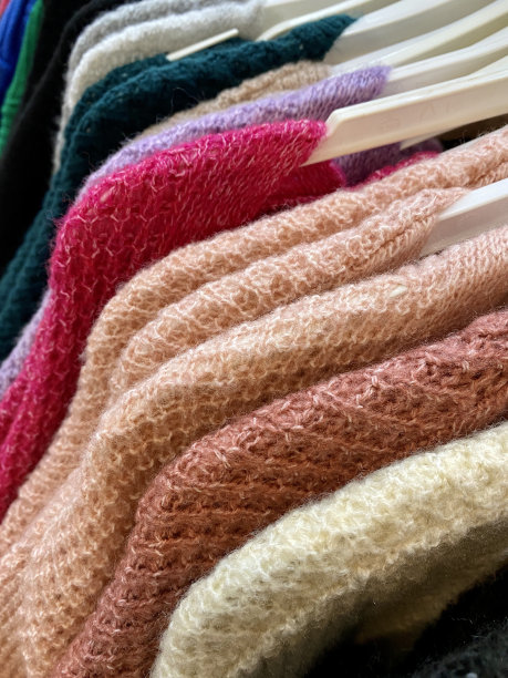 彩色女装用白色衣架衬衫图片下载