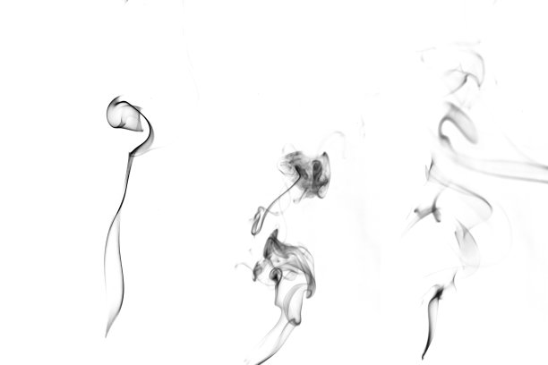 烟蒸汽。模糊的黑烟，抽象的雾或蒸汽雾云孤立在白色背景。蒸汽流动中的污染物，蒸汽烟，气体，干冰。图片下载
