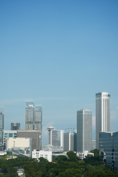 新加坡城市建筑的低角度视图。图片下载