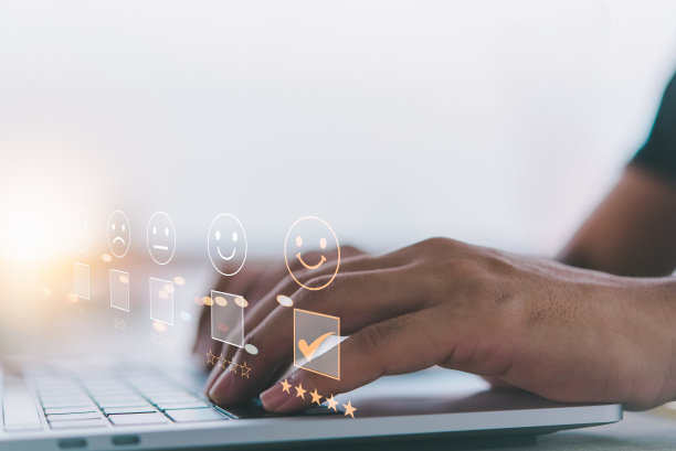 客户评审满意度反馈调查。对在线应用概念的笑脸图标服务体验给予非常满意的评价。图片下载