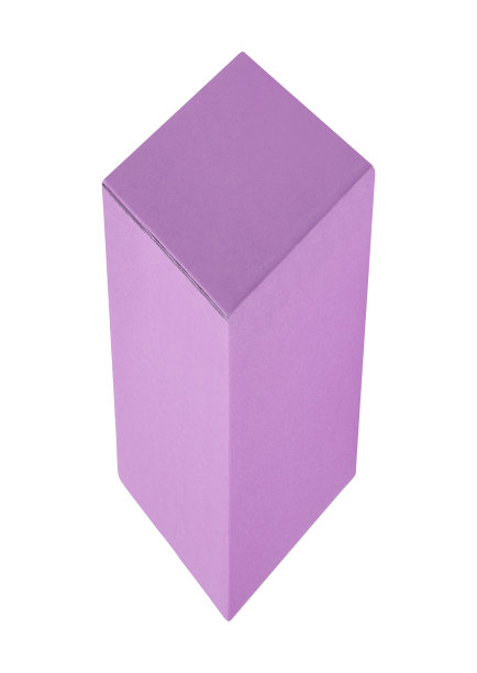 紫色的盒子孤立在白色上图片下载