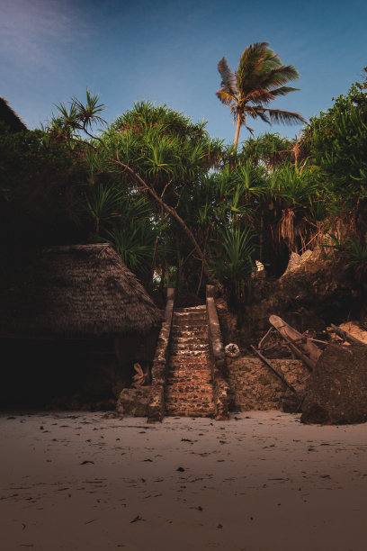 通往香格里拉的秘密楼梯图片下载