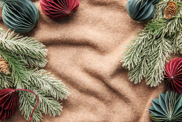 手工生态纸球，近景。图片下载