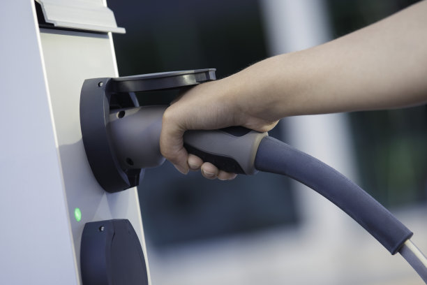 在电动汽车充电站图片下载