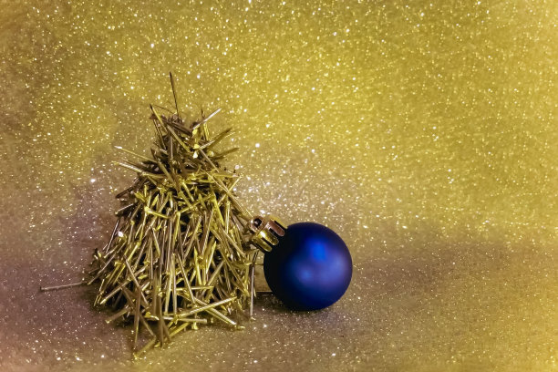 创意金属圣诞树图片下载