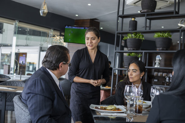 高管出席会议图片下载