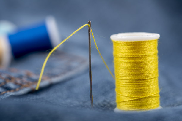 针、纱、缝纫线和织物图片下载
