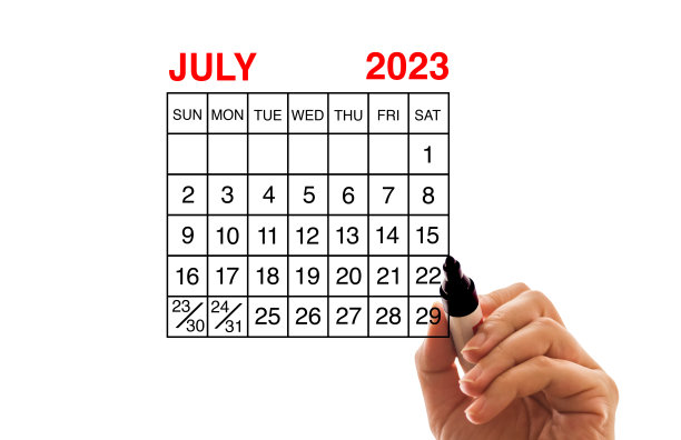 2023日历七月白色背景图片下载