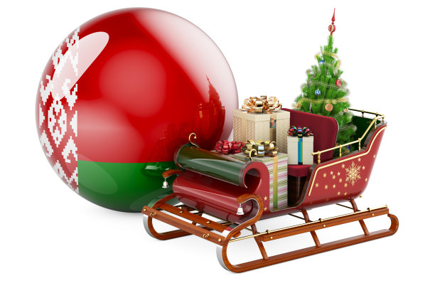 白俄罗斯的圣诞节，概念。圣诞老人雪橇满载礼物与白俄罗斯国旗。三维渲染图片下载