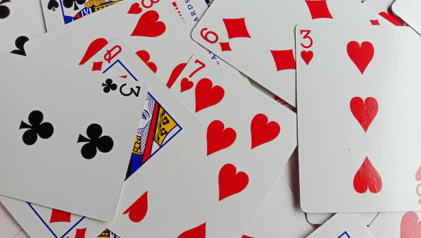 打牌的照片，脑筋急转弯的照片图片下载