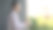 女人很容易对自己感到满意。图片下载