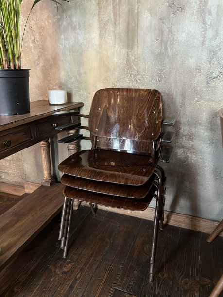 一对一的木椅图片下载