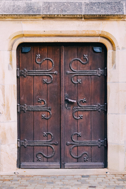 木雕古门。历史文化的概念图片下载