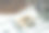省钱和策划婚礼的理念。家庭生活或婚姻生活的可持续财务目标。有一堆硬币的戒指，为结婚攒钱，描绘新的家庭的储蓄或成长。图片下载