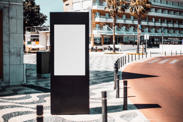 一个空的街道广告牌的模型图片下载