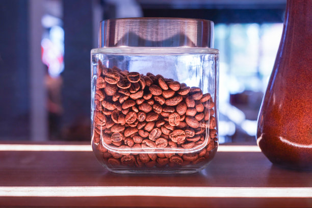 玻璃罐里的咖啡豆图片下载