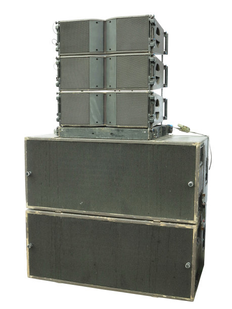 旧的强大的大型工业音频扬声器隔离在白色背景图片下载