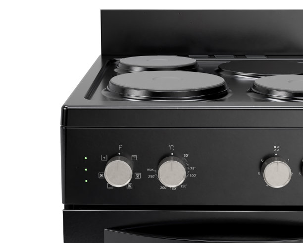 黑色的灶台和烤箱图片下载