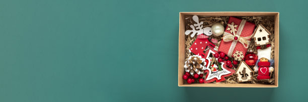 手工制作的关怀包，季节性的礼品盒玩具，圣诞装饰桌上的家庭，朋友，女孩为感恩节，圣诞节，母亲，父亲节的个性化环保篮子图片下载