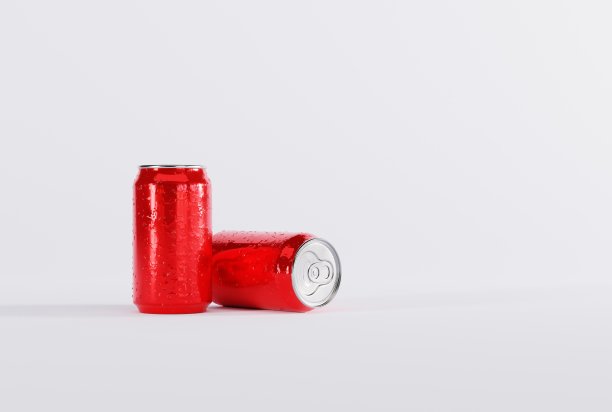 铝制罐头在浅色的背景上。图片下载