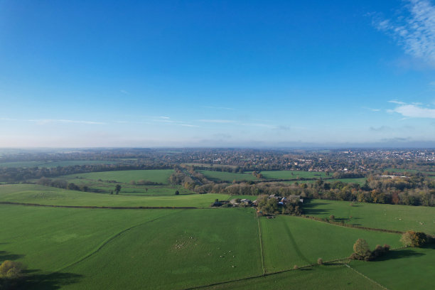 无人机拍摄的英国乡村美景图片下载