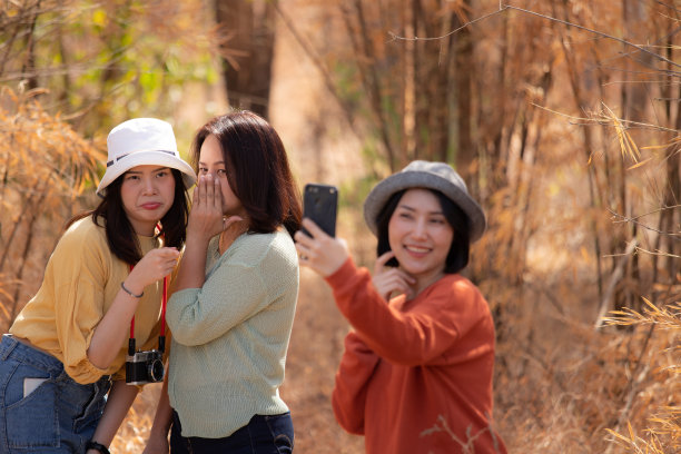 八卦,欺负图片下载