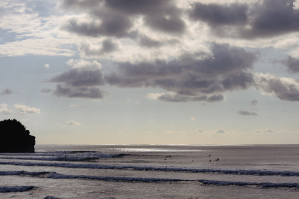 冲浪和天空巴厘岛图片下载