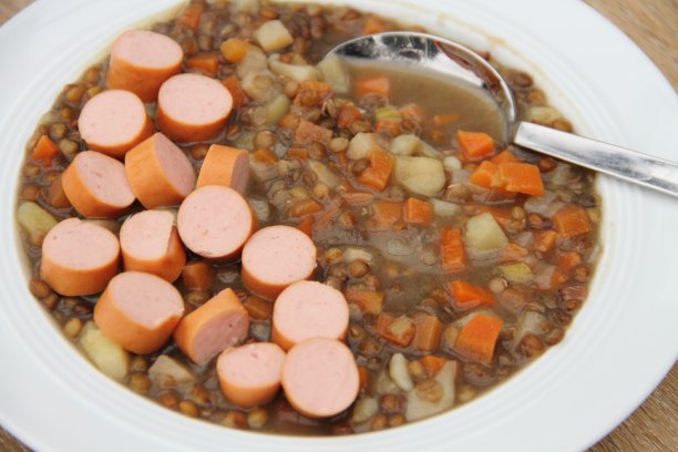 扁豆汤配香肠图片下载