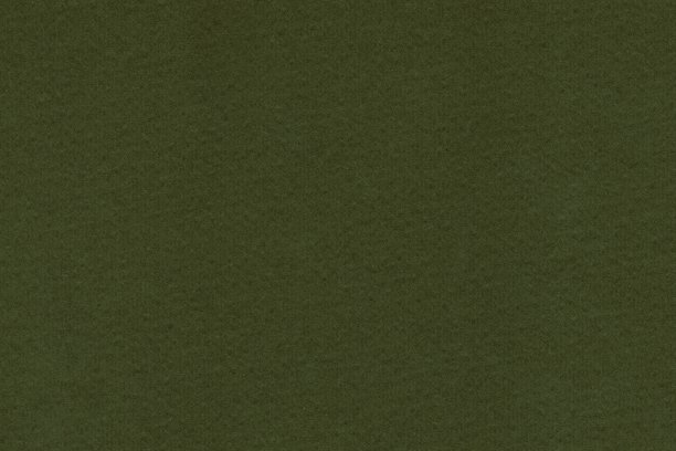 深橄榄色天鹅绒的质地。背景是深色橄榄色的布。奢华的深色橄榄色天鹅绒背景。军事绿色图片下载