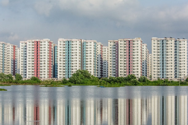 大型多公寓建筑-库存照片图片下载