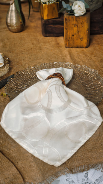 婚礼上的装饰物件图片下载