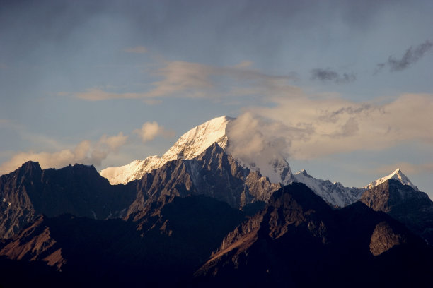 世界上最高的山在巴基斯坦图片下载