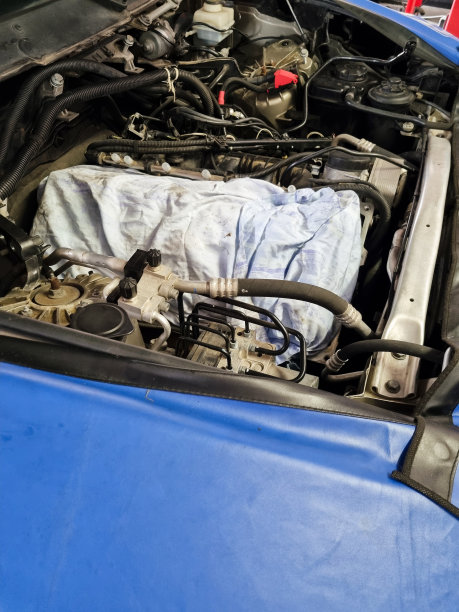 汽车发动机修理图片下载