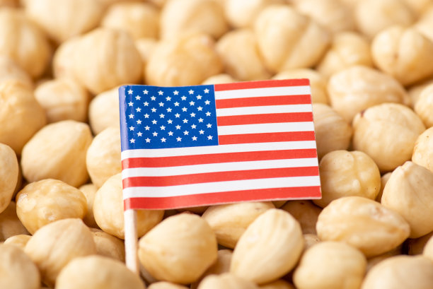 榛子上印着美国国旗图片下载