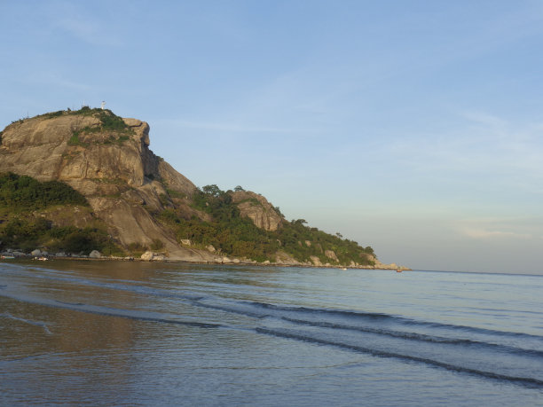 Khao Takiab海滩的小山图片下载