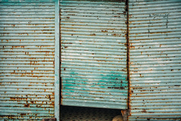 铁门卷帘门损坏图片下载