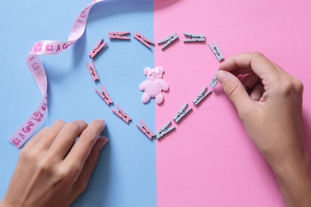 顶视图新生儿背景装饰与复制空间，新生儿性别预测图片下载