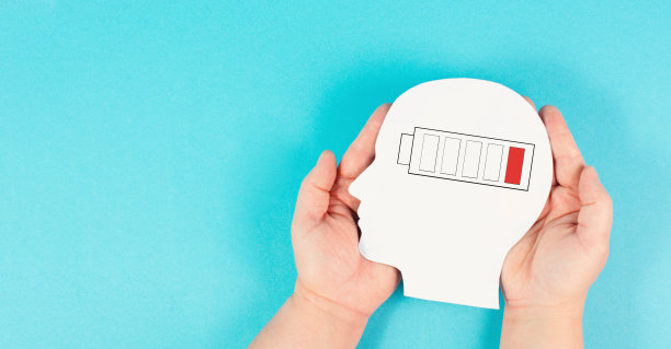 头部电池耗尽，疲劳综合症，压力和疲惫，工作和生活的平衡，低能量图片下载