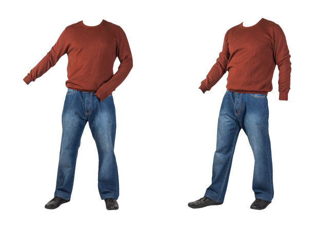 深蓝色牛仔裤，黑色皮鞋，白色背景下的毛衣。图片下载