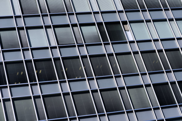 现代办公大楼窗户图片下载